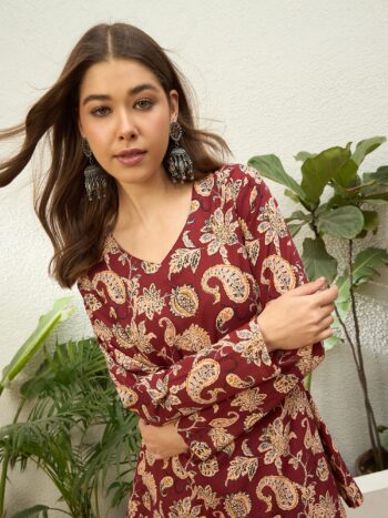 RUST FLORAL V NECK FULL SLEEVE TOP