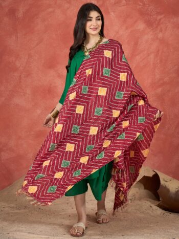 D67 MAROON SQUARE BANDHANI DUPATTA