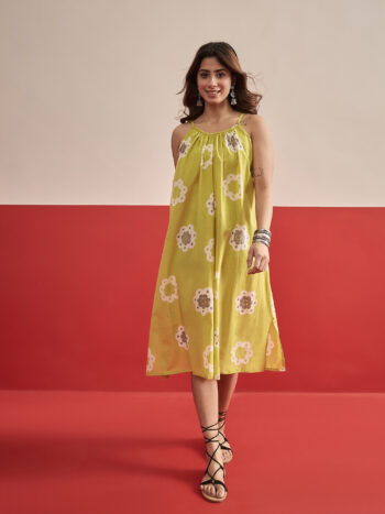YELLOW BASIC FLOWER STRAPY DRESS