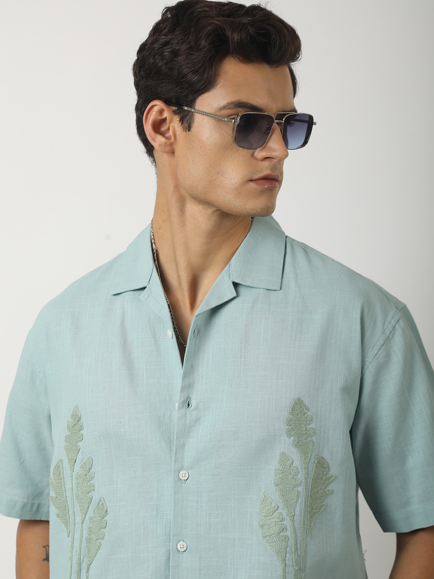 MN26-SHIRT-HS-ABLUE-MIDNIGHT-FLORE_2