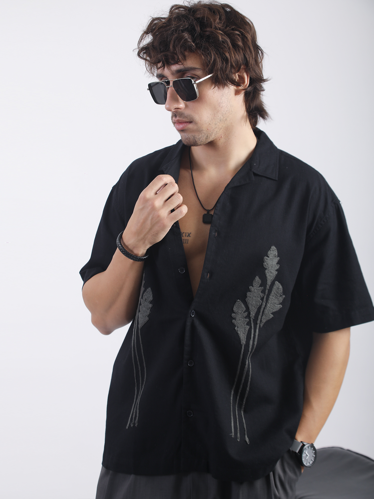 MN26-SHIRT-HS-BLACK-MIDNIGHT-FLORE_1