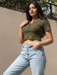 Rigo Women Olive Textured Short Sleeves Crop Top